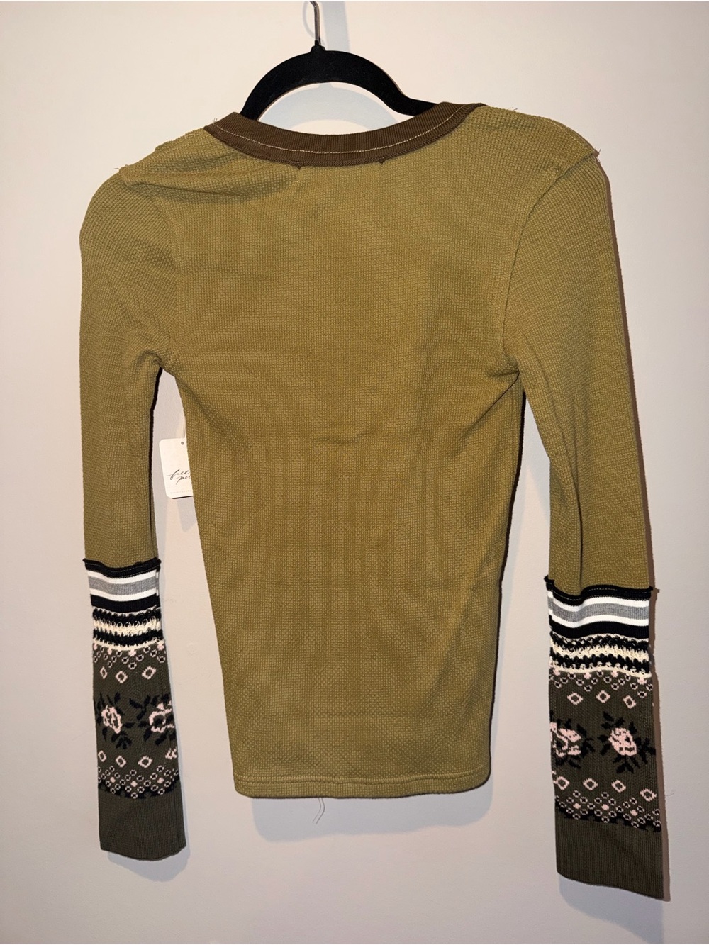 We The Free Mikah Combo Thermal Top Olive Floral Sleeves XS NWT - Picture 3 of 6